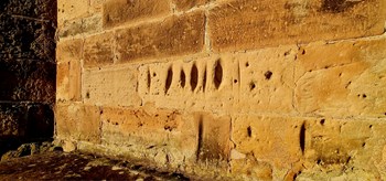 Arrow Marks at St Lawrence